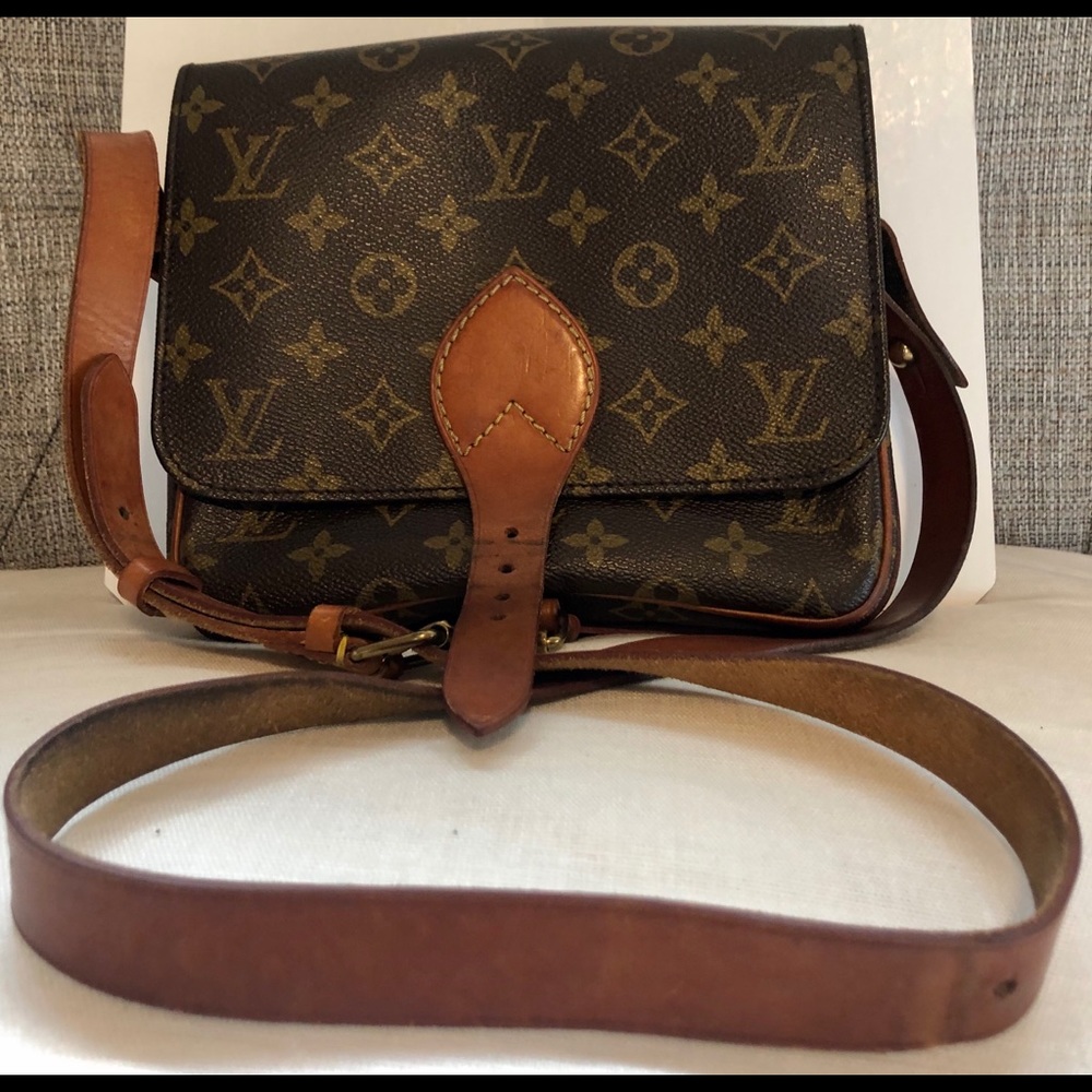 Louis Vuitton Mm Monogram Cross Body Bag